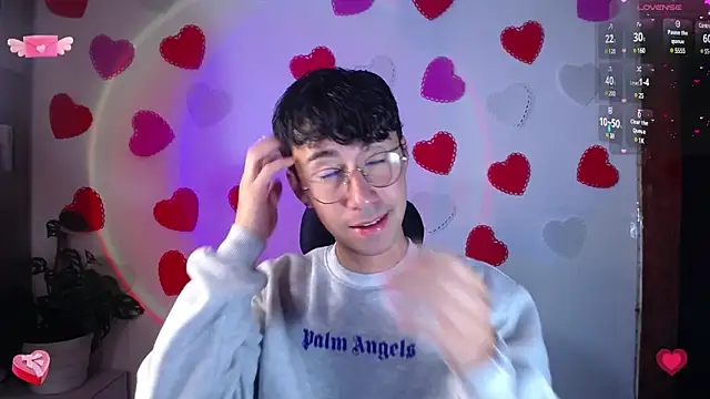 Snapshot of cameron_cum chatting on 18, 2, 2025 cameron cum online show from 18, 2, 2025
