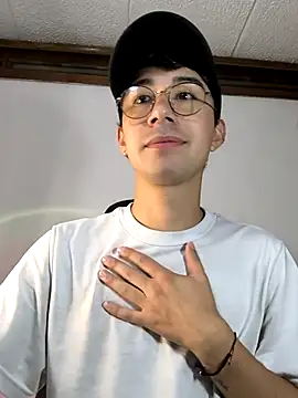 Snapshot of cameron_cum chatting on 22, 2, 2025 cameron cum online show from 22, 2, 2025
