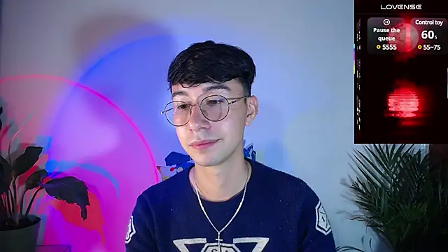 Snapshot of cameron_cum chatting on 8, 3, 2025 cameron cum online show from 8, 3, 2025