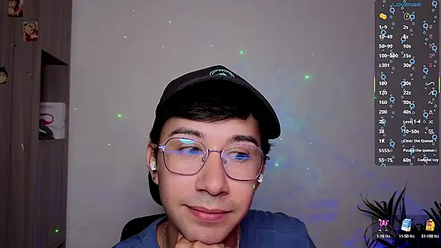 Snapshot of cameron_cum chatting on 11, 9, 2025 cameron cum online show from 11, 9, 2025