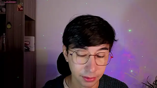 Snapshot of cameron_cum chatting on 23, 9, 2025 cameron cum online show from 23, 9, 2025