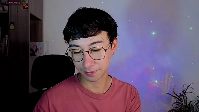 Snapshot of cameron_cum chatting on 24, 9, 2025 cameron cum online show from 24, 9, 2025