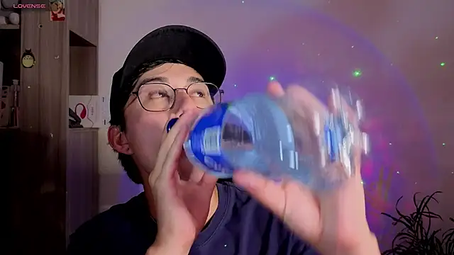 Snapshot of cameron_cum chatting on 25, 9, 2025 cameron cum online show from 25, 9, 2025