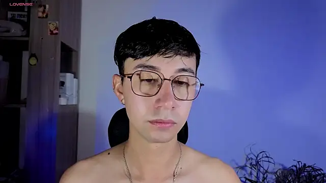 Snapshot of cameron_cum chatting on 4, 11, 2025 cameron cum online show from 4, 11, 2025