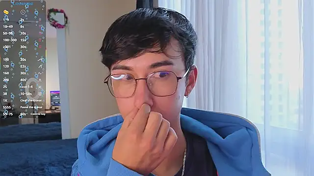 Snapshot of cameron_cum chatting on 15, 12, 2025 cameron cum online show from 15, 12, 2025