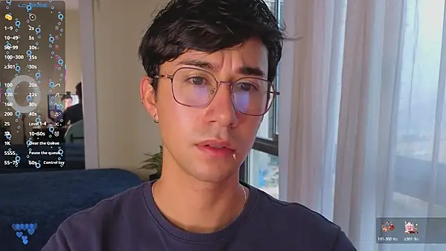 Snapshot of cameron_cum chatting on 18, 12, 2025 cameron cum online show from 18, 12, 2025