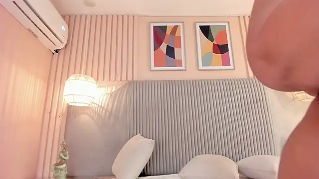 Snapshot of samyriverss chatting on 8, 11, 2025 samyriverss online show from 8, 11, 2025