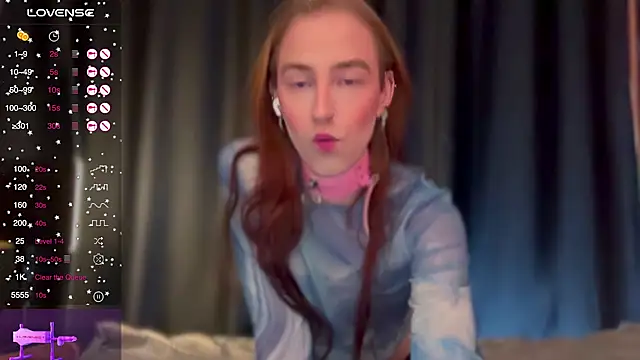 Snapshot of Avril_Pearly_ chatting on 5, 12, 2025 Avril Pearly online show from 5, 12, 2025