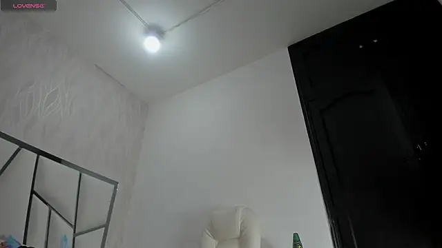 Victoriaa millers online show from 12, 1, 2026