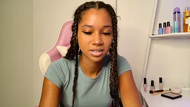 Snapshot of cedaya444 chatting on 2, 10, 2025 cedaya444 online show from 2, 10, 2025