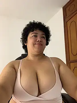 Snapshot of Mrskary chatting on 23, 10, 2025 Mrskary online show from 23, 10, 2025