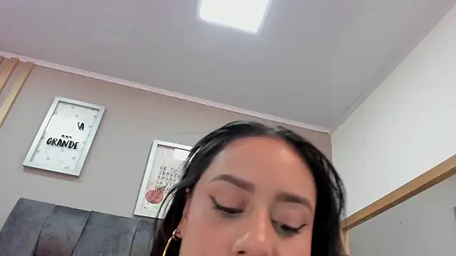 Snapshot of mariaa_fernanda chatting on 18, 1, 2025 mariaa fernanda online show from 18, 1, 2025