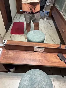 versatile guy01 online show from 12, 10, 2025