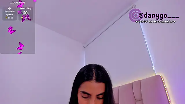 ZarianaEvanz online show from 23, 9, 2025