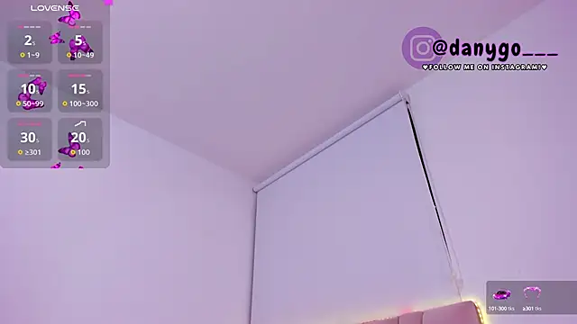 ZarianaEvanz online show from 5, 10, 2025