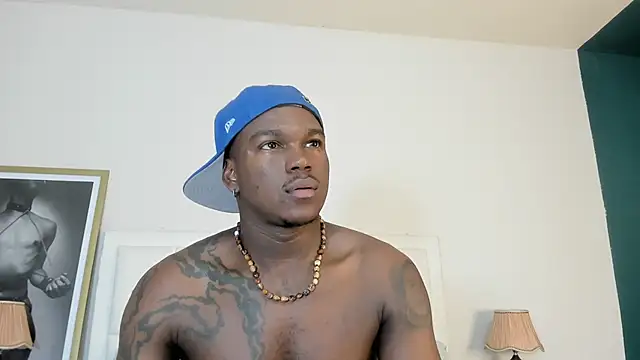 Snapshot of Troykhalil chatting on 3, 2, 2025 Troykhalil online show from 3, 2, 2025