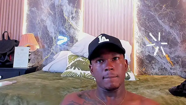 Snapshot of Troykhalil chatting on 27, 2, 2025 Troykhalil online show from 27, 2, 2025