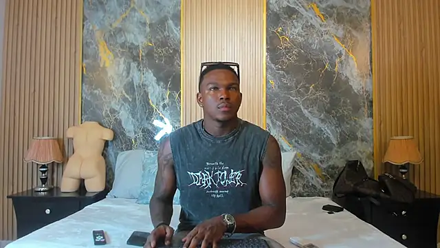 Snapshot of Troykhalil chatting on 7, 3, 2025 Troykhalil online show from 7, 3, 2025