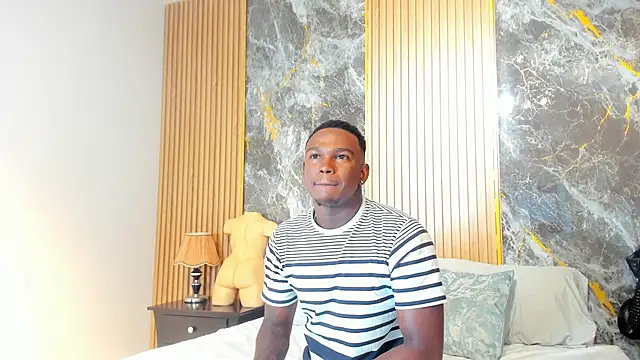 Snapshot of Troykhalil chatting on 8, 3, 2025 Troykhalil online show from 8, 3, 2025