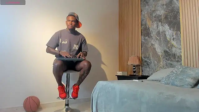 Snapshot of Troykhalil chatting on 14, 3, 2025 Troykhalil online show from 14, 3, 2025