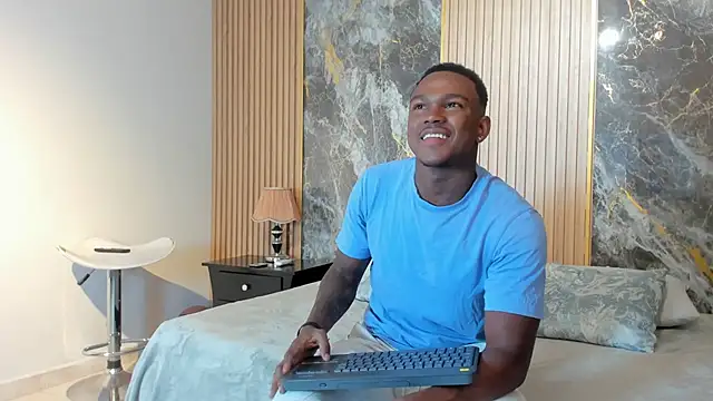 Snapshot of Troykhalil chatting on 16, 3, 2025 Troykhalil online show from 16, 3, 2025