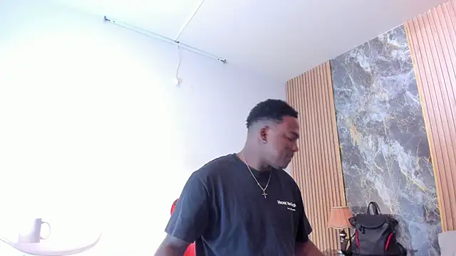 Snapshot of Troykhalil chatting on 11, 9, 2025 Troykhalil online show from 11, 9, 2025