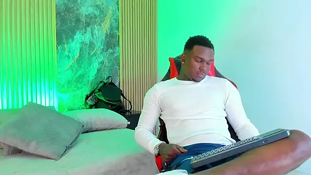 Snapshot of Troykhalil chatting on 24, 9, 2025 Troykhalil online show from 24, 9, 2025