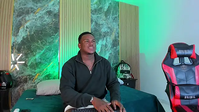 Snapshot of Troykhalil chatting on 30, 9, 2025 Troykhalil online show from 30, 9, 2025