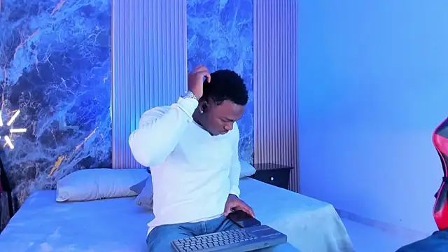 Snapshot of Troykhalil chatting on 1, 10, 2025 Troykhalil online show from 1, 10, 2025