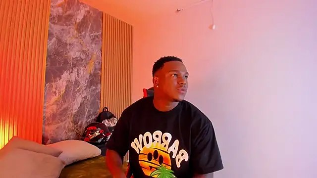 Snapshot of Troykhalil chatting on 7, 10, 2025 Troykhalil online show from 7, 10, 2025