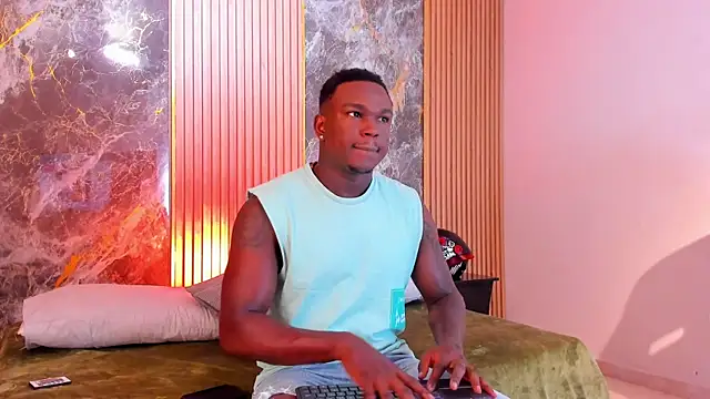 Snapshot of Troykhalil chatting on 9, 10, 2025 Troykhalil online show from 9, 10, 2025