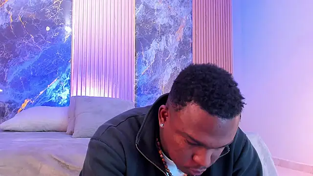 Snapshot of Troykhalil chatting on 13, 10, 2025 Troykhalil online show from 13, 10, 2025