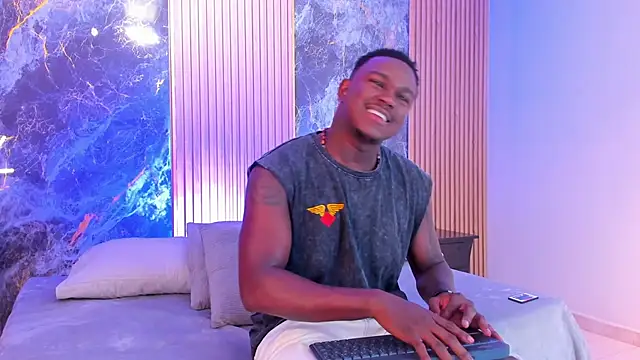 Snapshot of Troykhalil chatting on 14, 10, 2025 Troykhalil online show from 14, 10, 2025