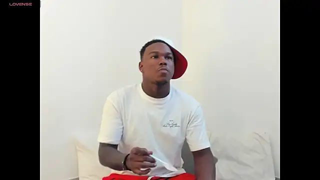 Snapshot of Troykhalil chatting on 6, 11, 2025 Troykhalil online show from 6, 11, 2025