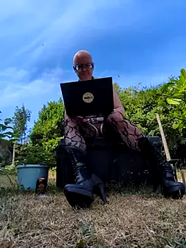 Snapshot of biffboff123 chatting on 30, 7, 2026 biffboff123 online show from 30, 7, 2026