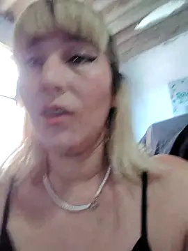 florecita9 online show from 2, 3, 2025