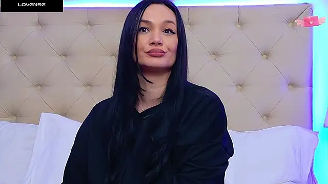 Snapshot of DaliyaArabian chatting on 10, 1, 2025 DaliyaArabian online show from 10, 1, 2025