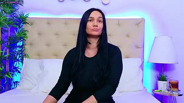 Snapshot of DaliyaArabian chatting on 28, 1, 2025 DaliyaArabian online show from 28, 1, 2025
