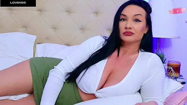 Snapshot of DaliyaArabian chatting on 29, 1, 2025 DaliyaArabian online show from 29, 1, 2025