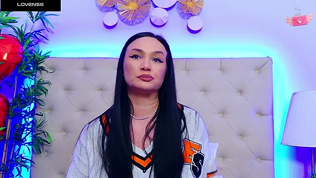 Snapshot of DaliyaArabian chatting on 19, 2, 2025 DaliyaArabian online show from 19, 2, 2025