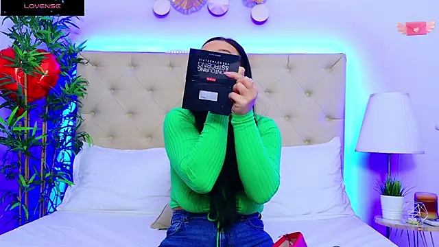 Snapshot of DaliyaArabian chatting on 18, 3, 2025 DaliyaArabian online show from 18, 3, 2025