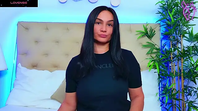 Snapshot of DaliyaArabian chatting on 10, 9, 2025 DaliyaArabian online show from 10, 9, 2025