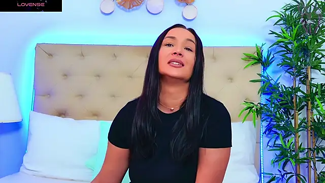 Snapshot of DaliyaArabian chatting on 25, 9, 2025 DaliyaArabian online show from 25, 9, 2025