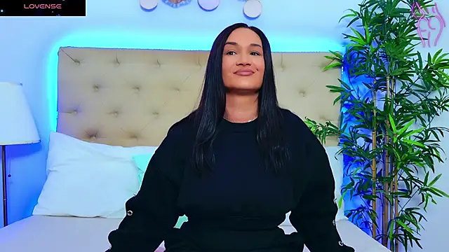 Snapshot of DaliyaArabian chatting on 3, 10, 2025 DaliyaArabian online show from 3, 10, 2025