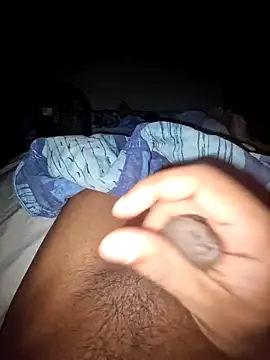 Snapshot of indianhunk2000 chatting on 1, 1, 2025 indianhunk2000 online show from 1, 1, 2025