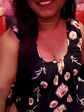 Snapshot of ella_mariya chatting on 24, 4, 2026 ella mariya online show from 24, 4, 2026