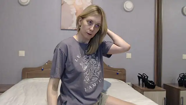 AvelinaLeoni online show from 29, 12, 2024