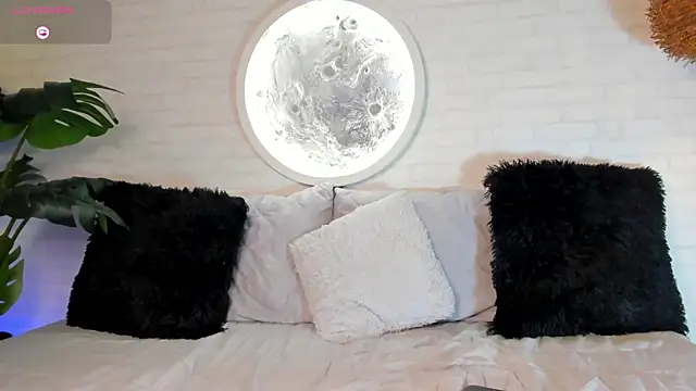 Elise Diamond online show from 5, 2, 2025