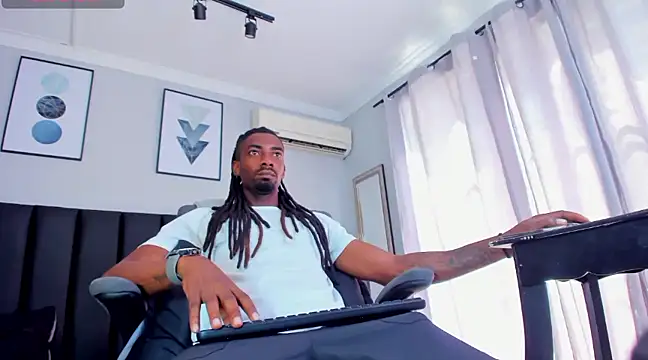 Malkon Big online show from 2, 2, 2025