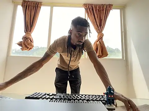 Malkon Big online show from 14, 2, 2026